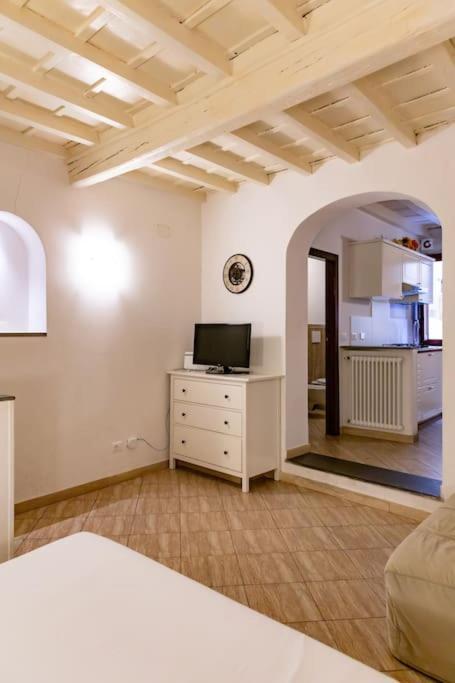 Lovely Portion Of Property Few Steps From Basilica Santa Croce Floransa Dış mekan fotoğraf