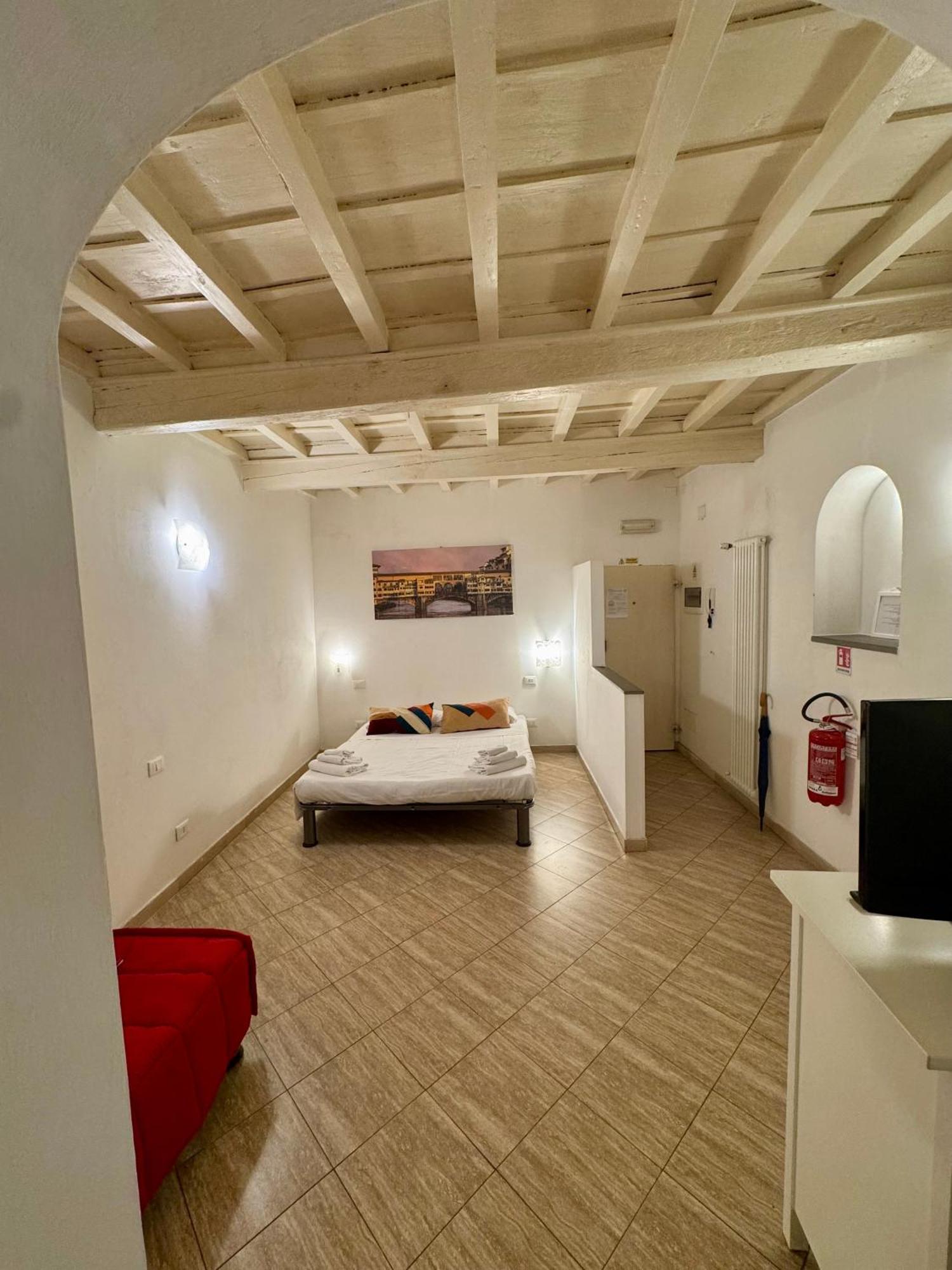 Lovely Portion Of Property Few Steps From Basilica Santa Croce Floransa Dış mekan fotoğraf